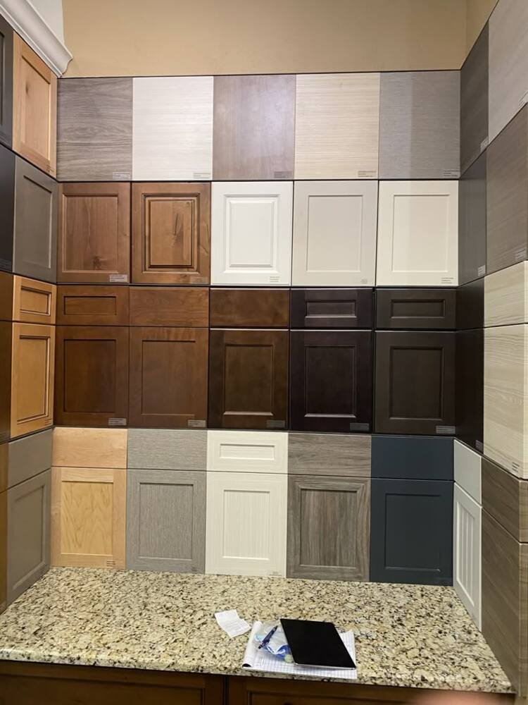 دهان البروفايل والأبواب الخشبية